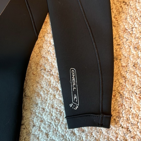 Scuba, kiteboarding, surfing, wetsuit 2XL. Never used, new, with tags wetsuit. - Picture 2 of 5